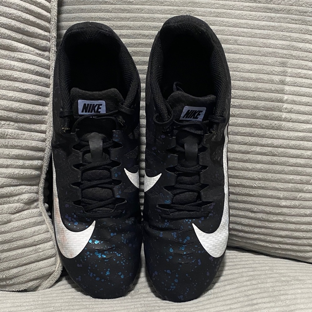 N I K E ~  Black and Blue Patterned Spiked Track Sneakers. Just Do It!!